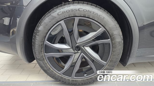 Tesla Model X AWD — пробег 7 488 км — фото 5 из 5