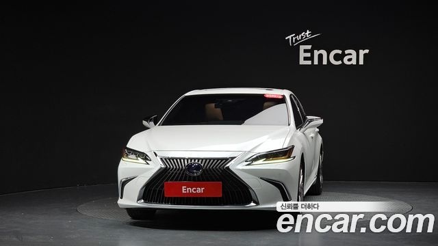 Lexus ES Executive — пробег 43 235 км — фото 3 из 5