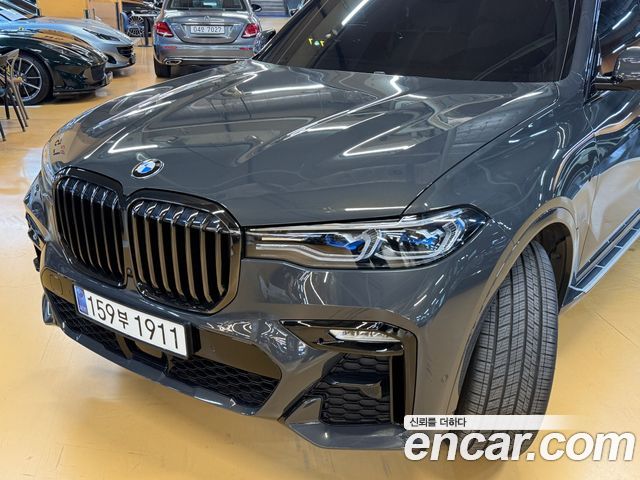 BMW X7 xDrive 40i M Sport Online Exclusive Edition 6 Seater — пробег 48 100 км — фото 4 из 5