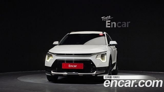 Kia Niro Signature — пробег 31 704 км — фото 3 из 5