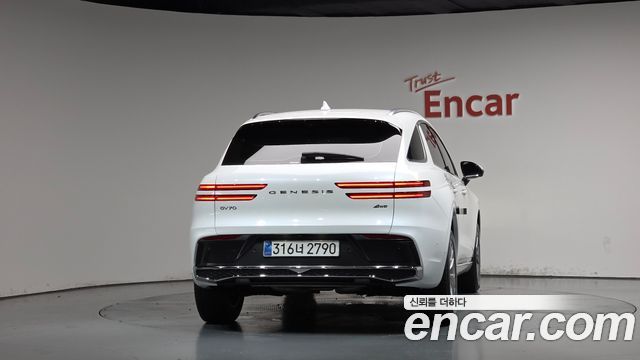 Genesis GV70 из Кореи Encar