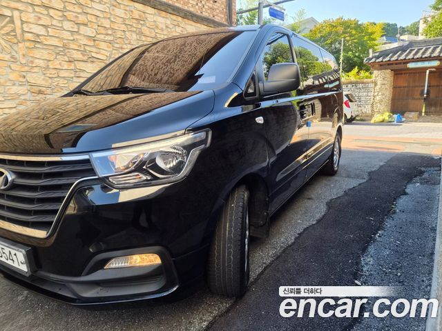 Hyundai Starex Van 5-Seater Smart — пробег 115 400 км — фото 2 из 5
