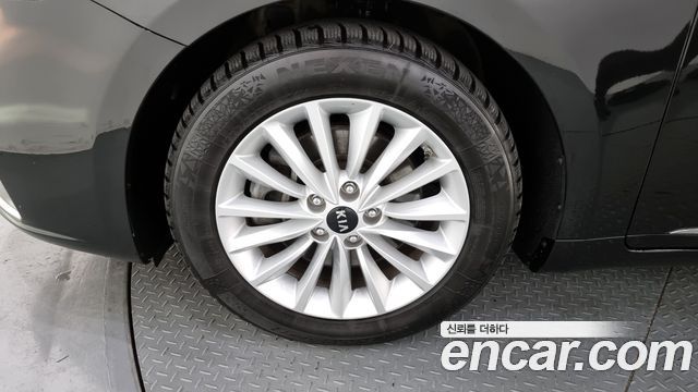 Kia K7 из Кореи Encar