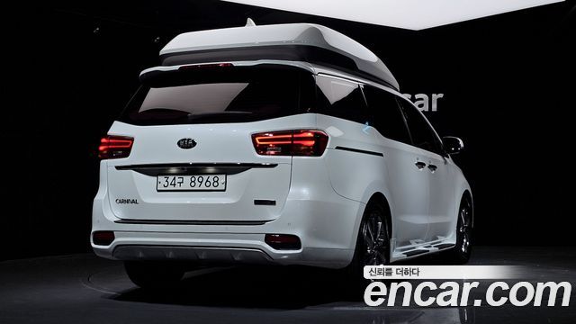 Kia Carnival из Кореи Encar