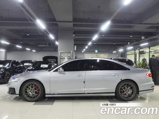 Audi S8 из Кореи Encar