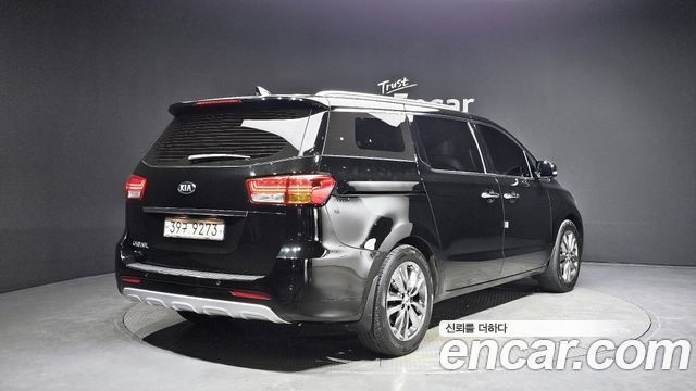 Kia Carnival из Кореи Encar