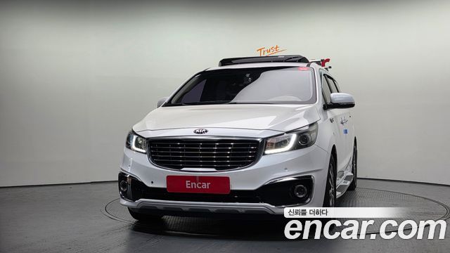 Kia Carnival 9-seater Luxury — пробег 191 534 км — фото 3 из 5