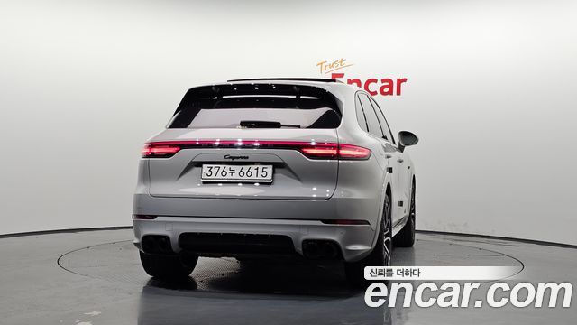 Porsche Cayenne 3.0 E-Hybrid — пробег 74 524 км — фото 4 из 5