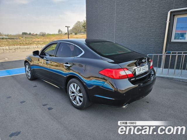 Infiniti M из Кореи Encar