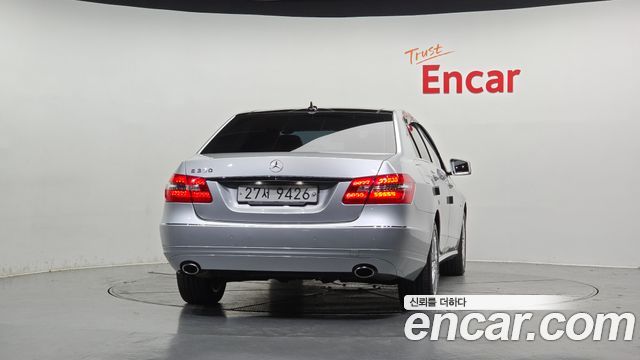Mercedes-Benz E-Class E300 Elegance — пробег 35 459 км — фото 4 из 5