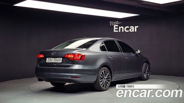 Volkswagen Jetta 2.0 TDI BlueMotion 6th — пробег 158 166 км — фото 2 из 5