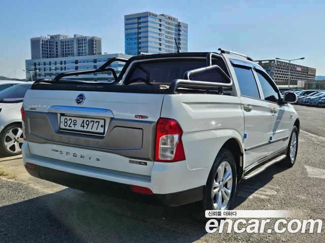 Ssangyong KORANDO 2.2 EXTREME 4WD — пробег 129 000 км — фото 2 из 5