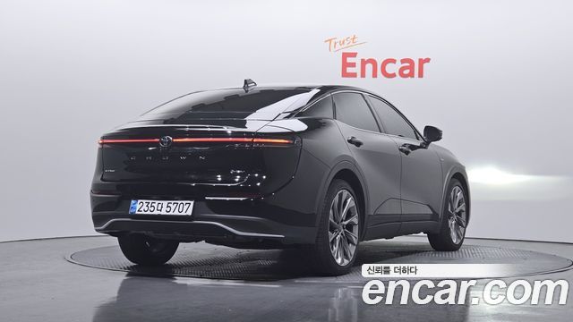 Toyota Crown из Кореи Encar