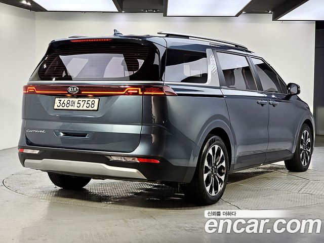 Kia Carnival из Кореи Encar