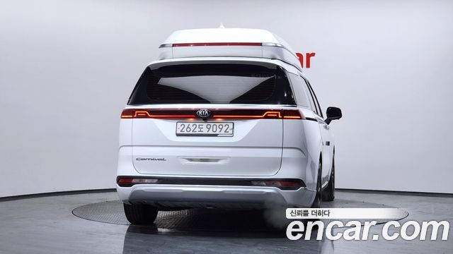 Kia Carnival из Кореи Encar