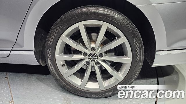 Volkswagen Passat из Кореи Encar