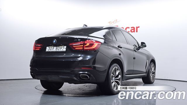 BMW X6 xDrive 40d — пробег 120 304 км — фото 2 из 5