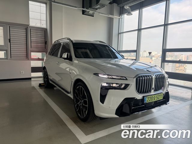 BMW X7 xDrive 40i M Sport 6STR — пробег 6 100 км — фото 2 из 5