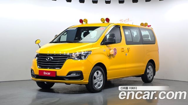 Hyundai Starex 4WD School Bus — пробег 148 229 км — фото 1 из 5