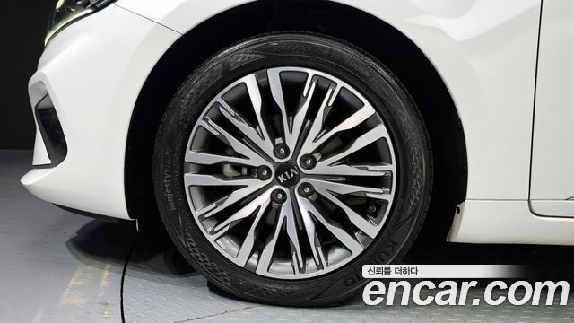 Kia K7 из Кореи Encar