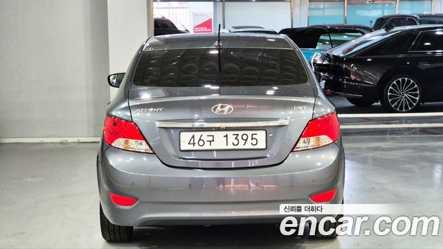 Hyundai Accent Diesel 1.6 VGT Premier — пробег 176 258 км — фото 5 из 5
