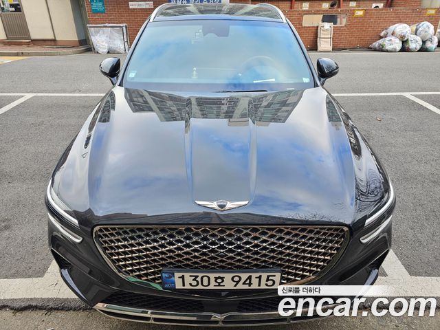 Genesis GV70 2.5T Gasoline 2WD — пробег 10 354 км — фото 1 из 5