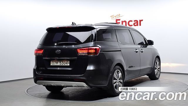 Kia Carnival из Кореи Encar