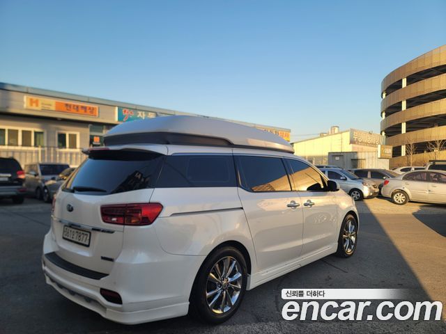 Kia Carnival 9-Seater Hi-Limousine Prestige — пробег 111 246 км — фото 5 из 5