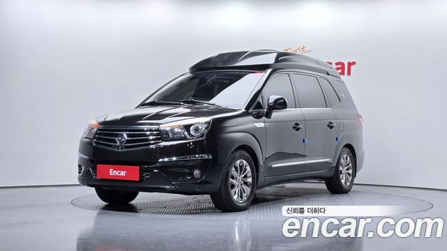 Ssangyong KORANDO 4WD Chateau 9-seater High-Limousine — пробег 130 151 км — фото 1 из 5