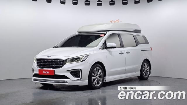 Kia Carnival 7-Seater Hi-Limousine President — пробег 177 066 км — фото 1 из 5