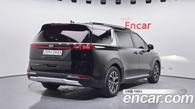 Kia Carnival из Кореи Encar