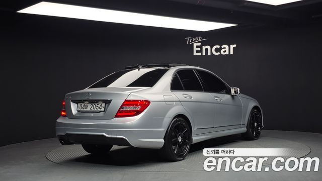 Mercedes-Benz C-Class C200 CGI Avantgarde Style Package — пробег 144 900 км — фото 2 из 5