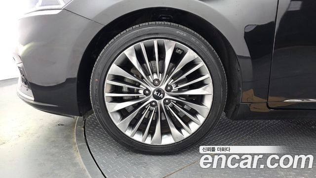 Kia K7 из Кореи Encar