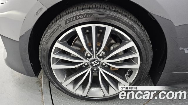 Kia Stinger 2.0 Turbo AWD Platinum — пробег 40 202 км — фото 5 из 5