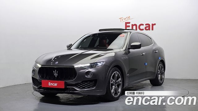Maserati Levante из Кореи Encar