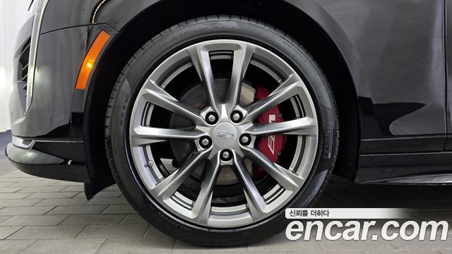 Cadillac CT4 из Кореи Encar