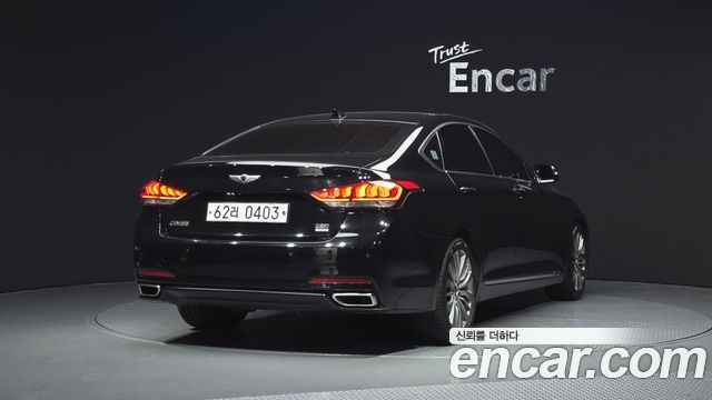 Hyundai Genesis из Кореи Encar