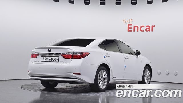 Lexus ES Supreme XV60 — пробег 52 322 км — фото 2 из 5