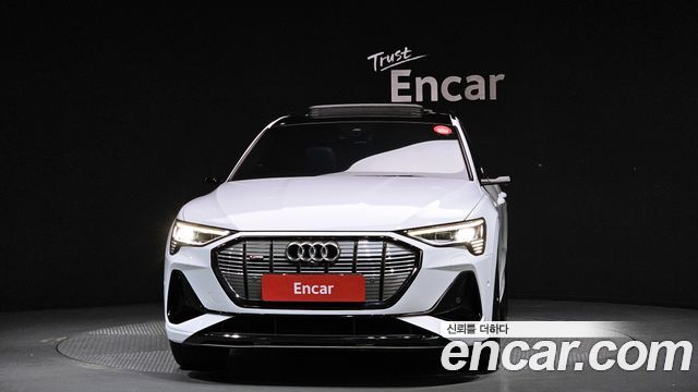 Audi e-tron из Кореи Encar