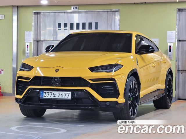 Lamborghini Urus 4.0 V8 — пробег 8 300 км — фото 1 из 5