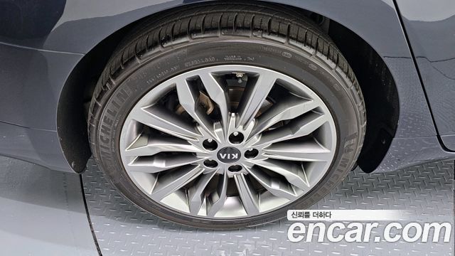 Kia K7 из Кореи Encar