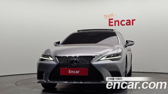 Lexus LS 3.5 Luxury AWD — пробег 52 449 км — фото 3 из 5