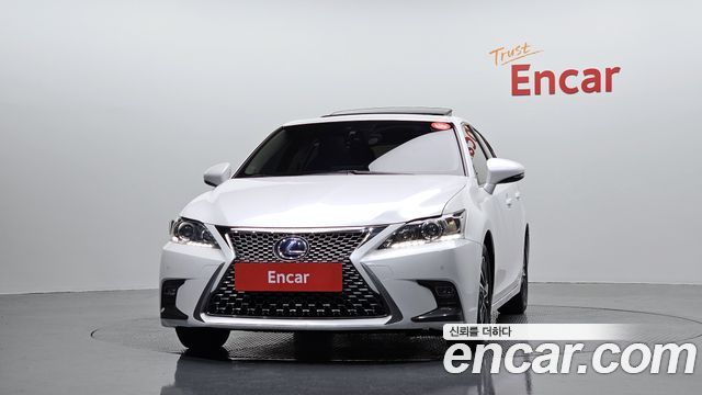 Lexus CT200h из Кореи Encar