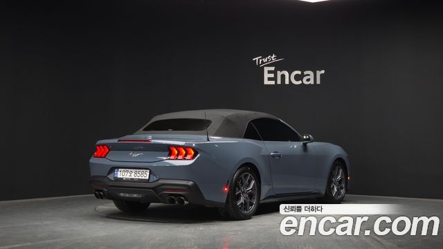 Ford Mustang 2.3 Ecoboost Premium Convertible — пробег 6 101 км — фото 2 из 5