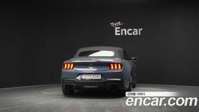 Ford Mustang 2.3 Ecoboost Premium Convertible — пробег 6 101 км — фото 4 из 5