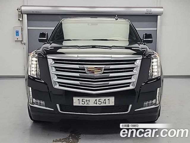 Cadillac Escalade 6.2 ESV 4th — пробег 126 993 км — фото 2 из 5