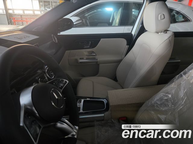 Mercedes-Benz EQA EQA250 Progressive — пробег 8 км — фото 4 из 4