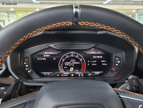 Lamborghini Urus 4.0 V8 S — пробег 6 400 км — фото 5 из 5