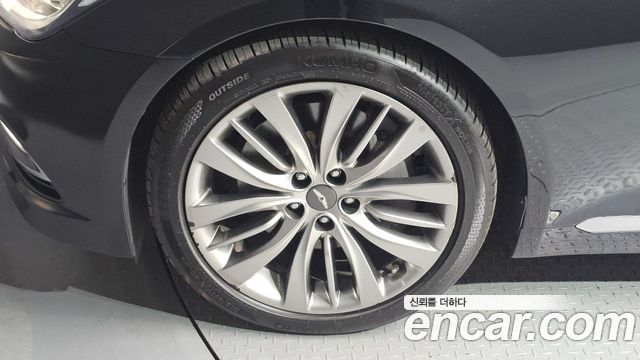 Hyundai Genesis из Кореи Encar