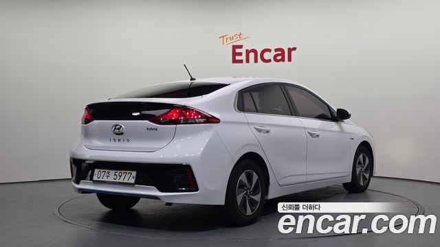 Hyundai Ioniq из Кореи Encar